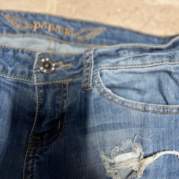 ๐EUC- PAPAYA DISTRESSED BOOT CUT JEANS SZ 7๐๐ - Picture 9 of 9